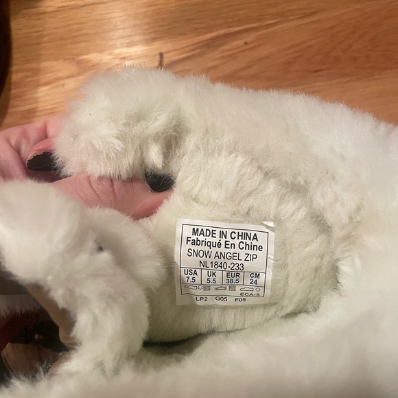 Worn 2x Sorel boots - Picture 4 of 7